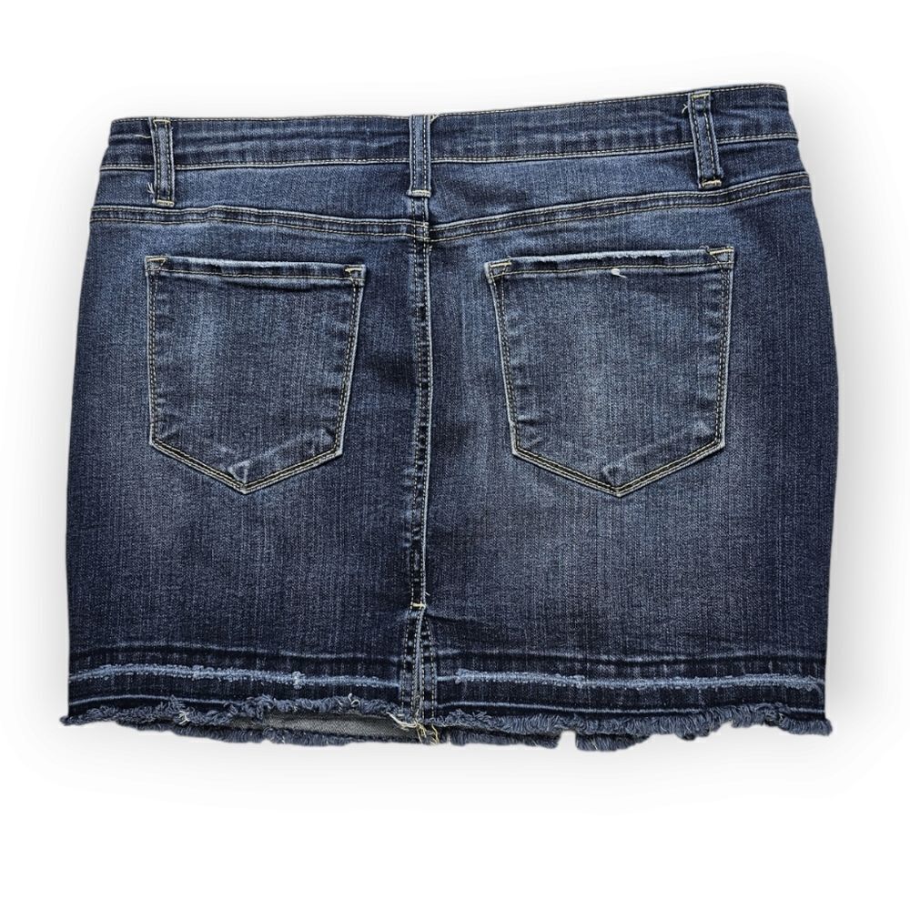 KanCan Dark Wash Distressed Mini Skirt with Raw Hem Juniors Size 13‎ - Picture 2 of 6